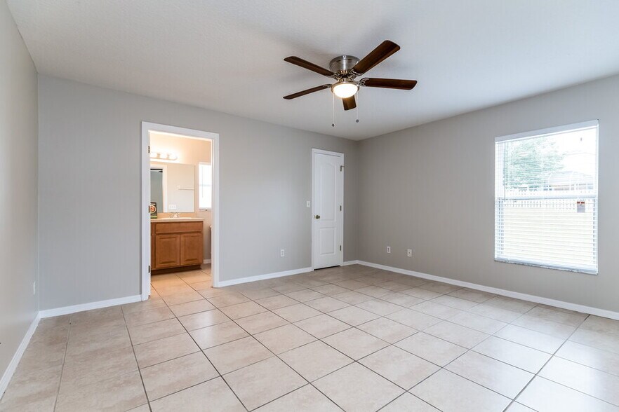Building Photo - 14816 Windy Mt Cir