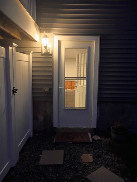 Primary Photo - 60 Cecilian Ave