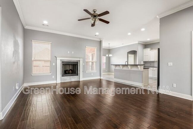 Building Photo - 4405 SW Eggersway Pl