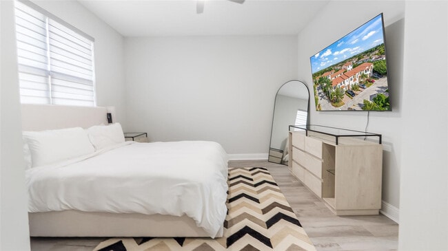 Building Photo - 20927 NW 1st Ct