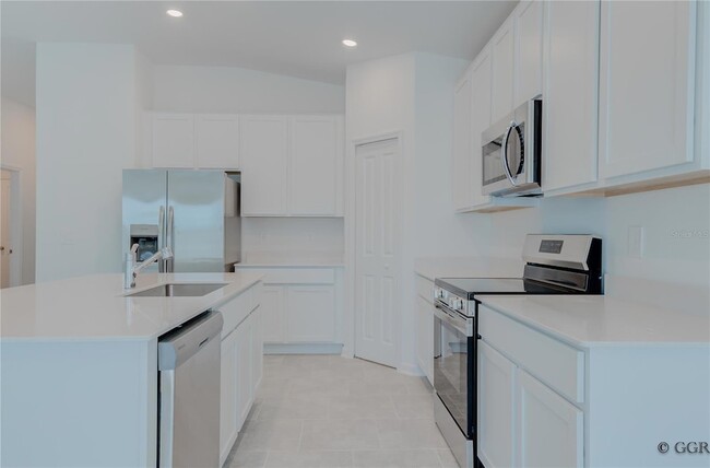 Building Photo - 5011 Worchester Dr