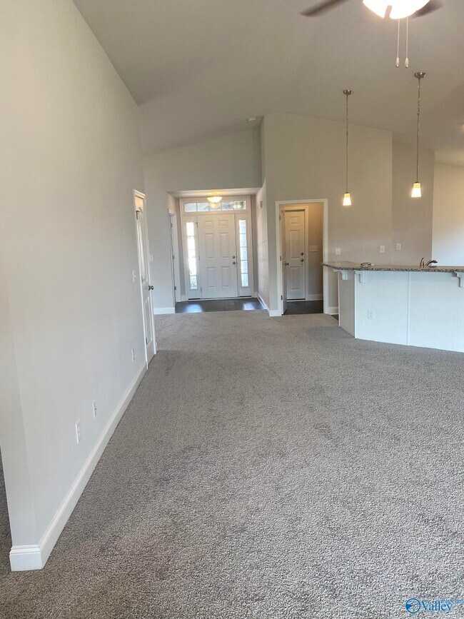 Building Photo - 109 Sorrelweed Dr