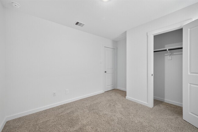 Building Photo - 1703 Stelvio Pass Dr