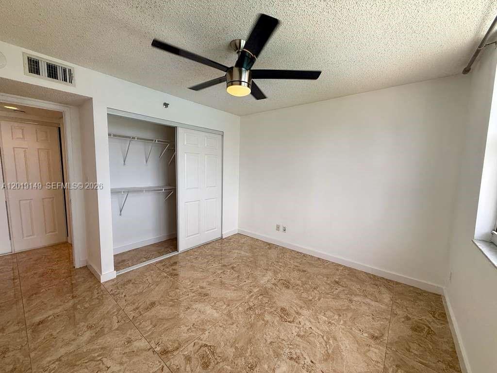 Building Photo - 770 Claughton Island Dr