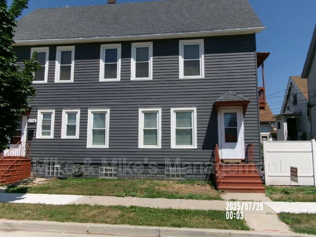 Building Photo - 6108 W Madison St