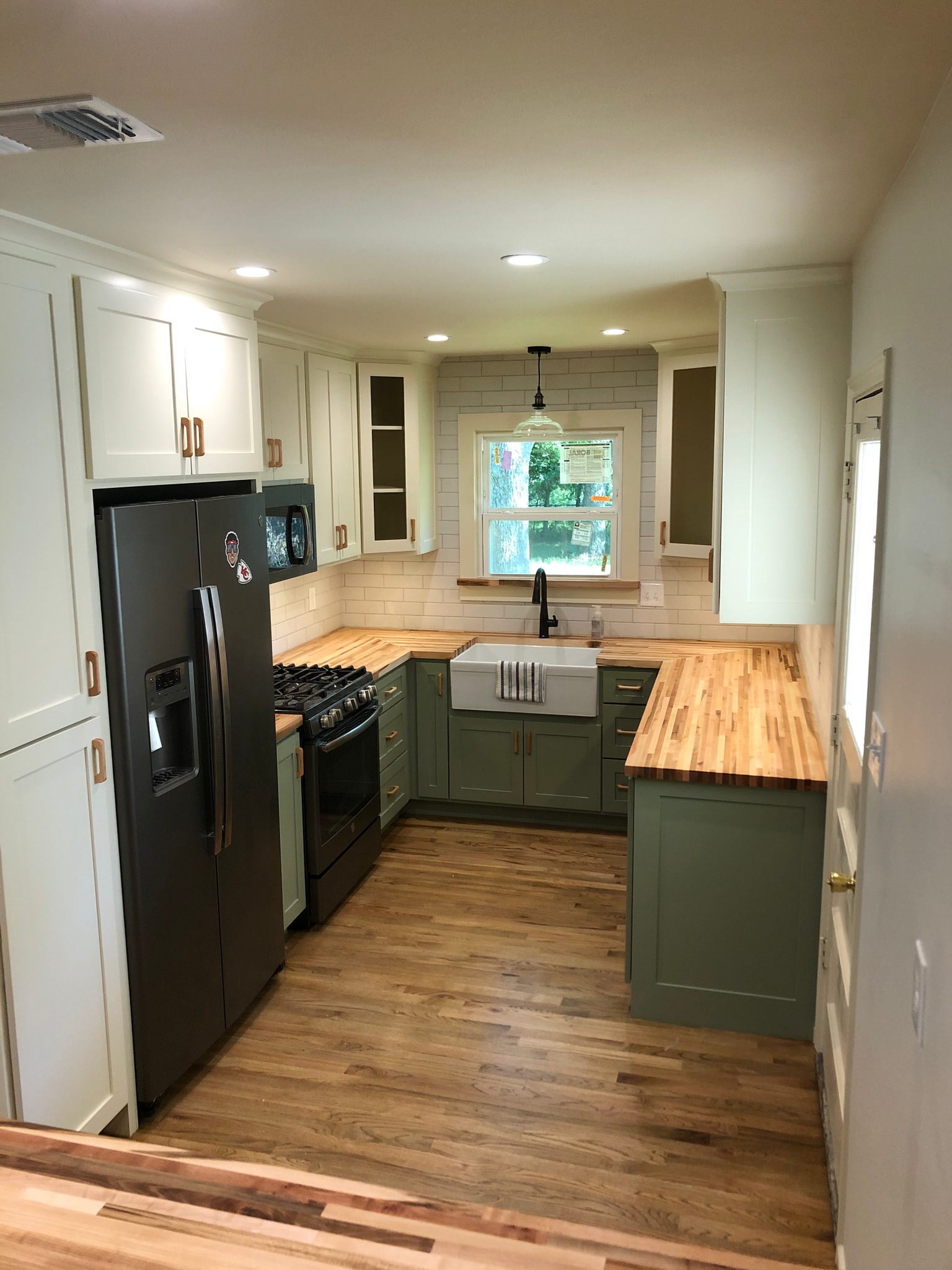 Building Photo - 1007 Emery St