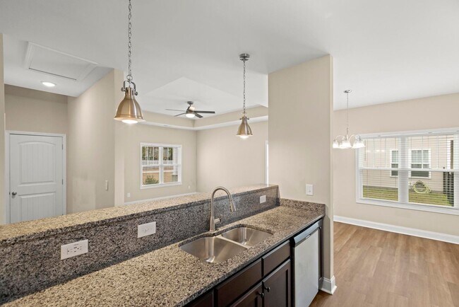 Building Photo - Hampstead Home For Rent