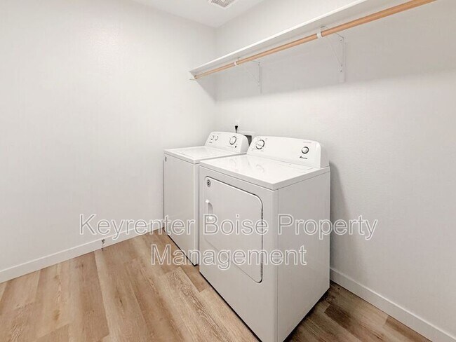 Building Photo - 2929 W Silver River St