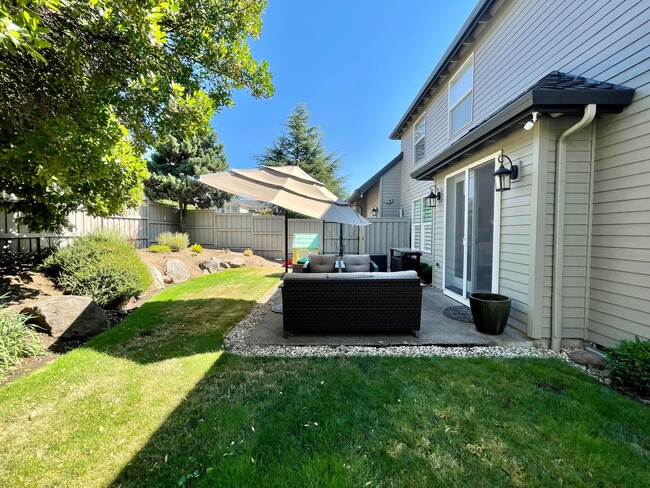 Building Photo - Exquisite 4-Bedroom Home in the Sought-Aft...