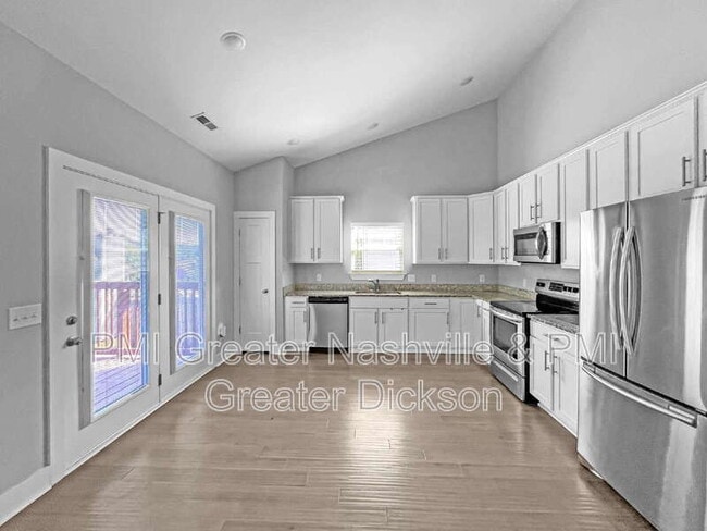 Building Photo - 202 Wyburn Pl