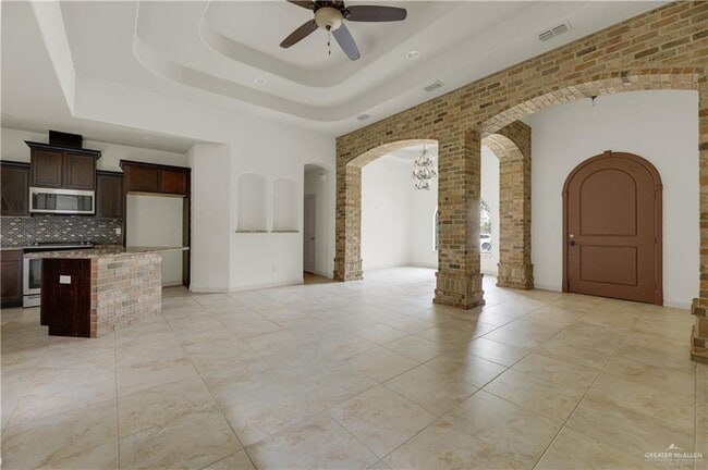 Building Photo - 20 N 42nd St