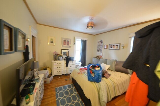 Building Photo - Very nice 3 bed 1 bath in Brighton.... SEPT 1ST MOVE IN