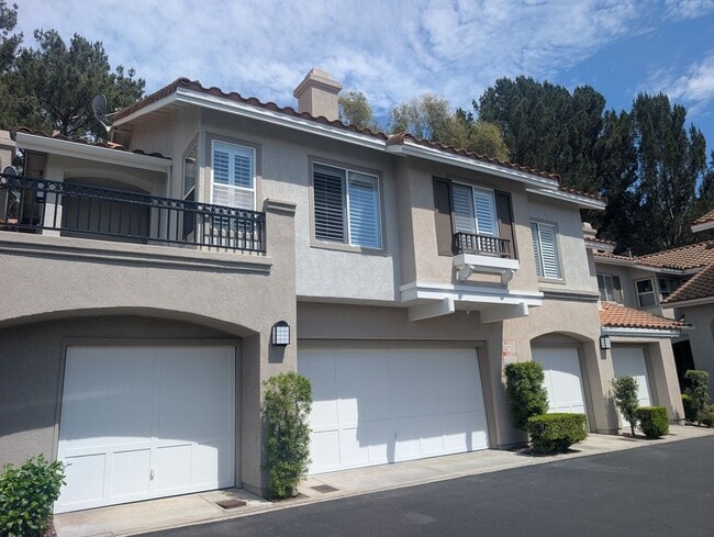 Building Photo - 154 California Ct