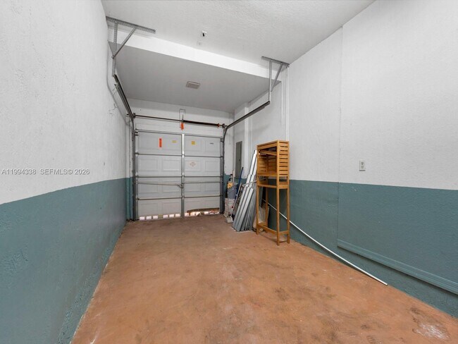 Building Photo - 5001 SW 140th Terrace