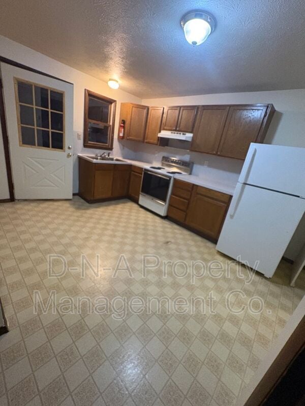 Building Photo - 2167 Shafer Rd