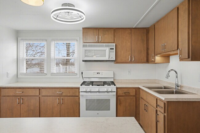 Building Photo - 6520 S 070 E