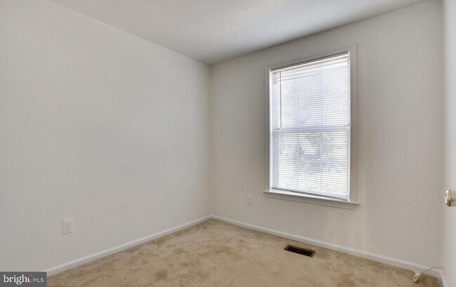 Building Photo - 14376 Havener House Ct