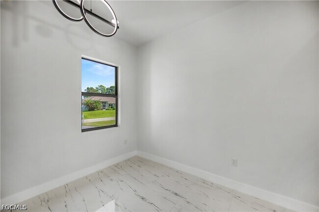 Building Photo - 3123 69th St W