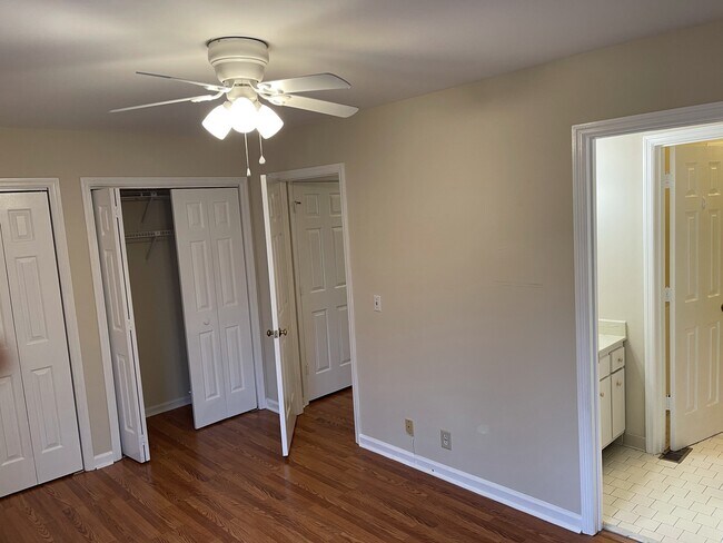 Building Photo - 2629 Blakemore Ave