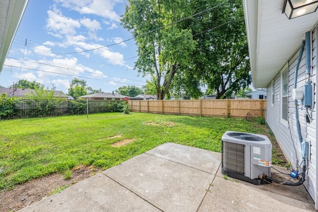 Building Photo - Stunning 3 Bed 1 Bath Ranch Home