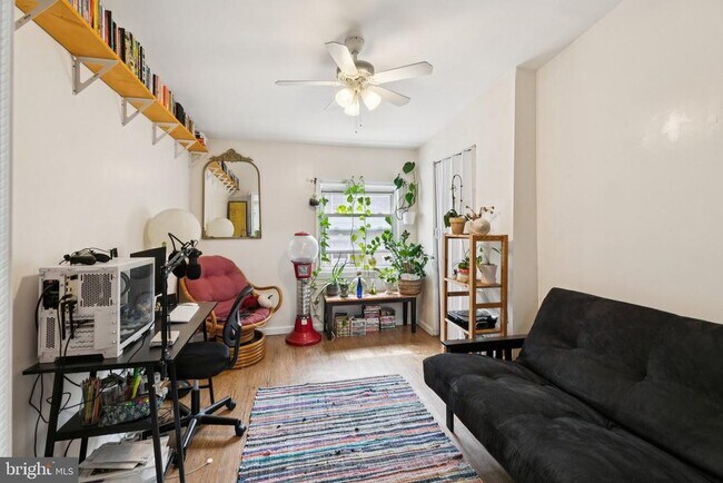 Building Photo - 1333 Pine St