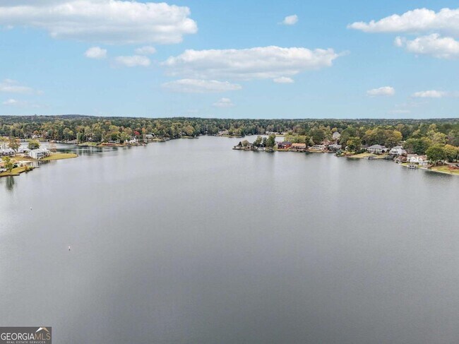 Building Photo - 7379 N Mitchell Ct