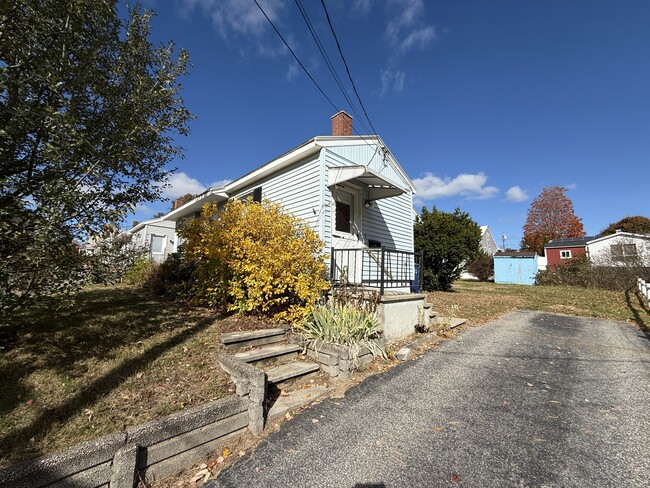 Building Photo - 66 Memory Ln