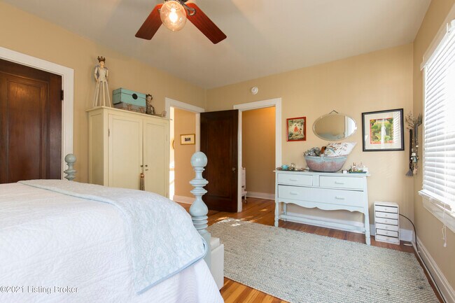 Building Photo - 9 Rebel Rd