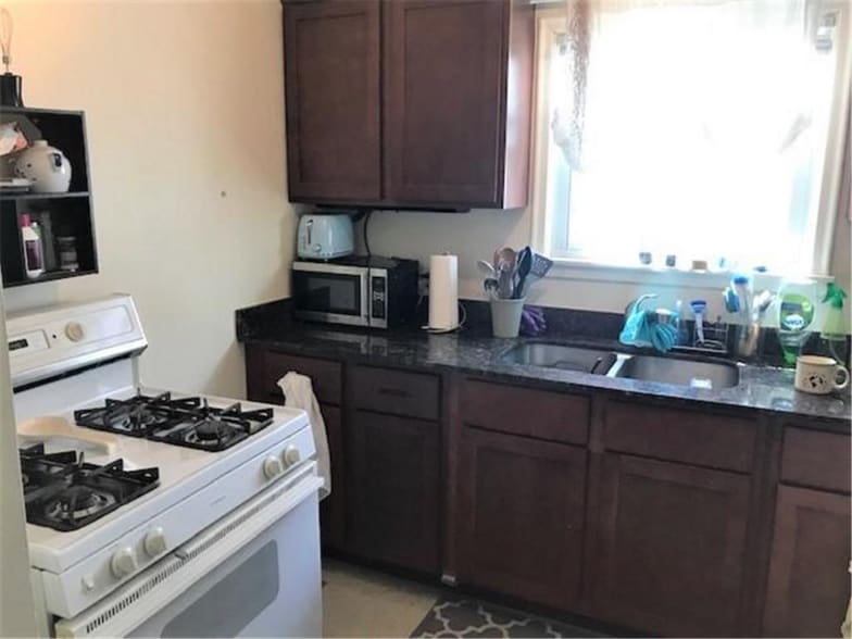 Building Photo - 4234 Cedar Ave S