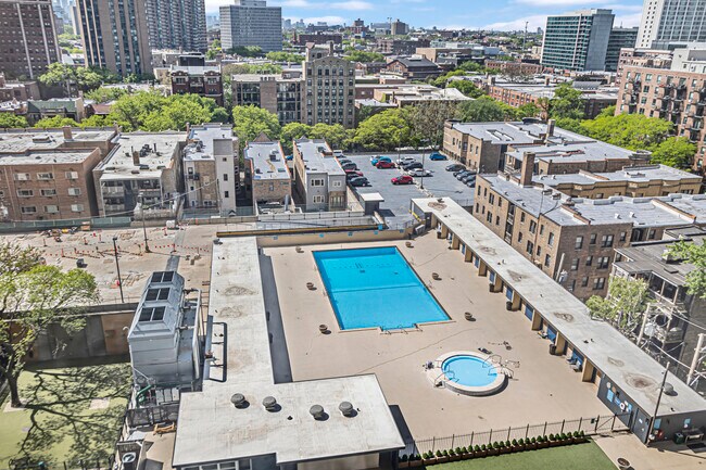 Building Photo - 655 W Irving Park Rd