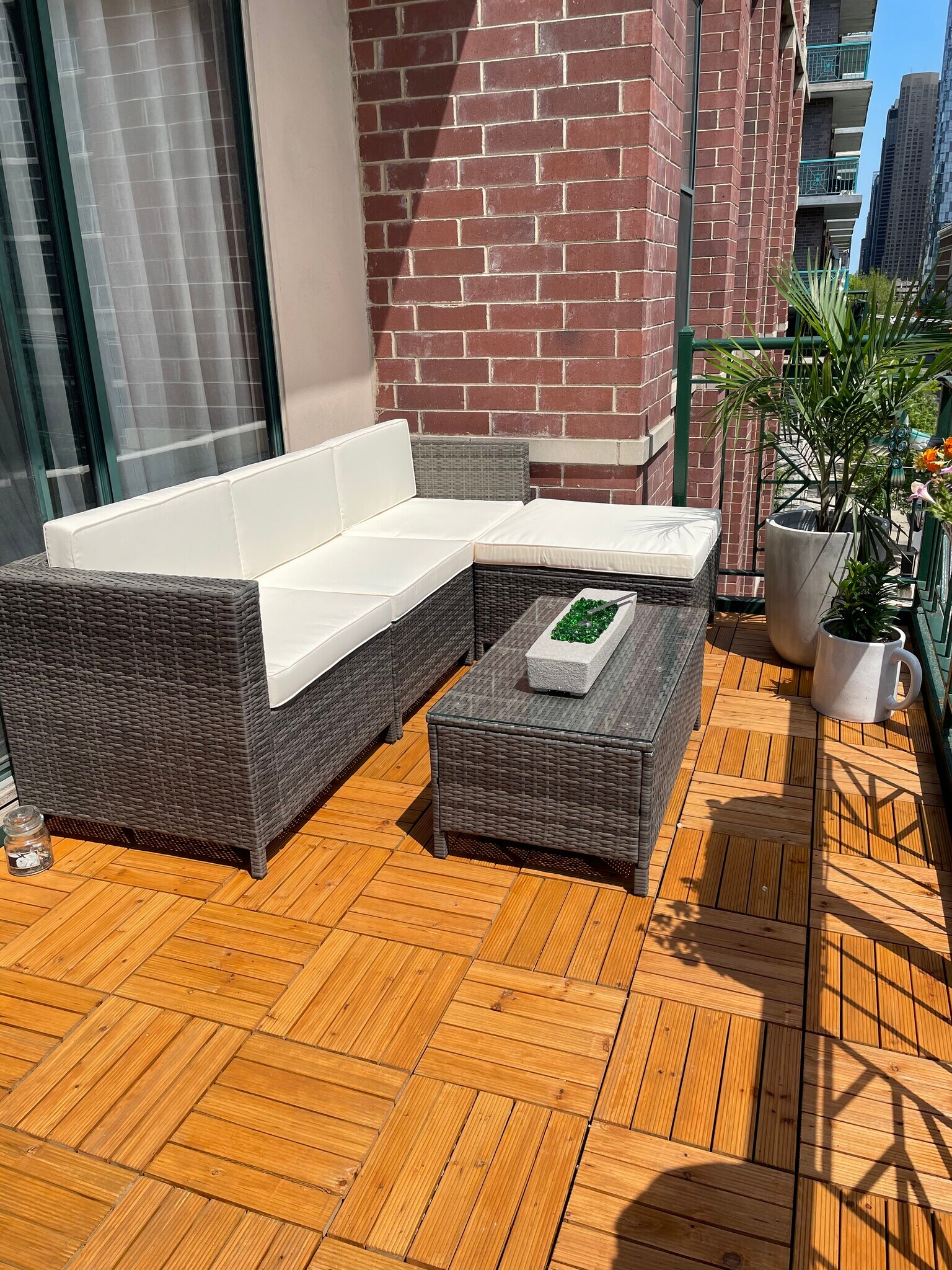 Building Photo - 936 W Madison St