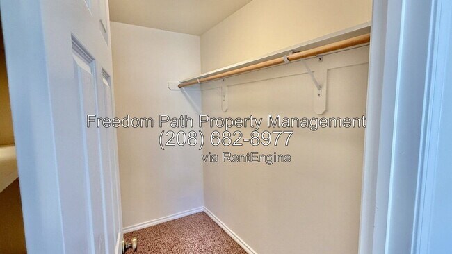 Building Photo - 2918 N Boyer Ave