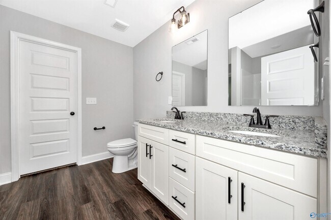 Building Photo - 1711 Golf Club Ln NW
