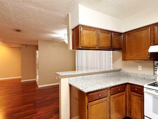 Building Photo - 4923 Kentwalk Dr