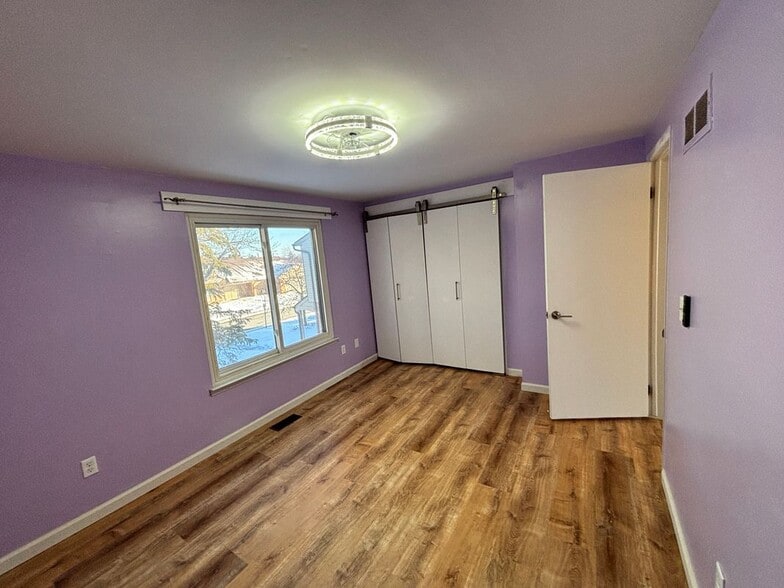 Building Photo - 17082 Kingsbrooke Dr