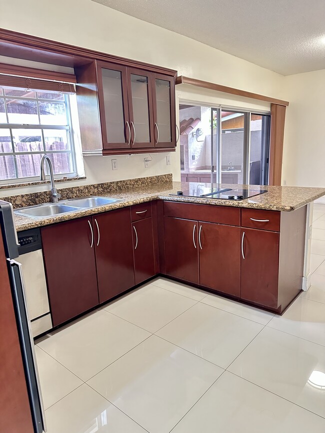 Building Photo - 5773 NW 99th Ave