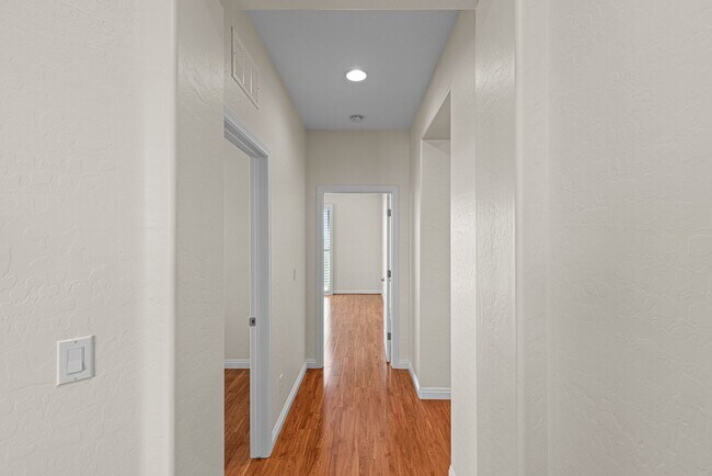 Building Photo - Beautiful West Vegas Home With Next Gen Suite