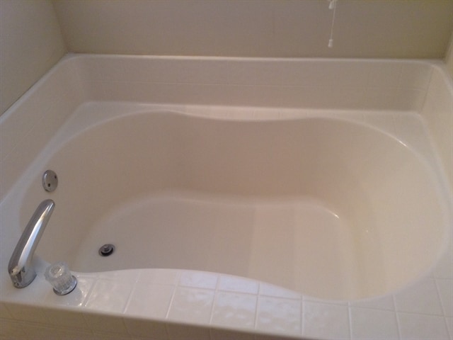 Building Photo - 6694 Wilmot Ln