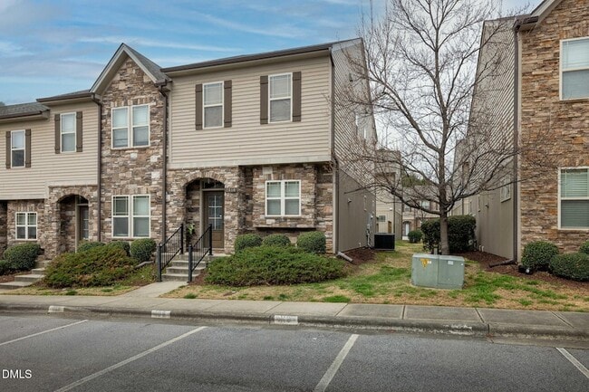 Building Photo - 2816 Piedmont River Way