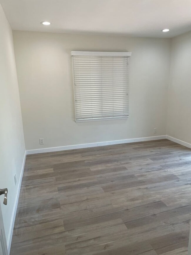 Building Photo - AMAZING PASADENA HOME- COMPLETELY REMODELED