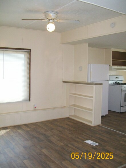 Building Photo - 430 N C St