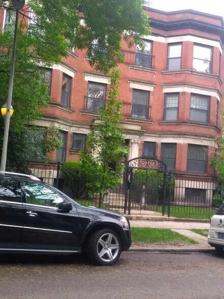 Primary Photo - 5120 N Kenmore Ave