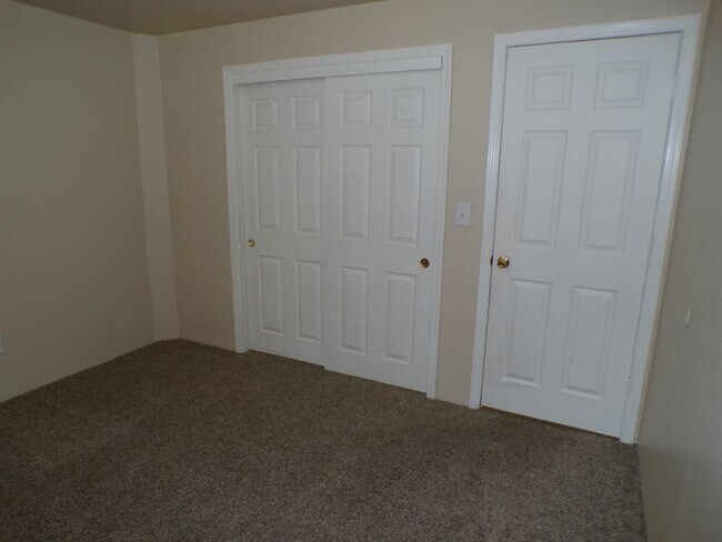 Building Photo - 2640 Montara Dr