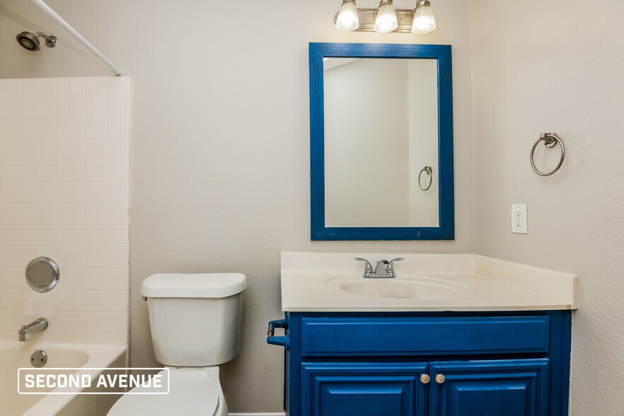 Building Photo - 1304 Sierra Blanca Dr