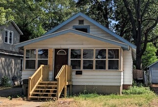 Building Photo - 1149 Fleming Ave