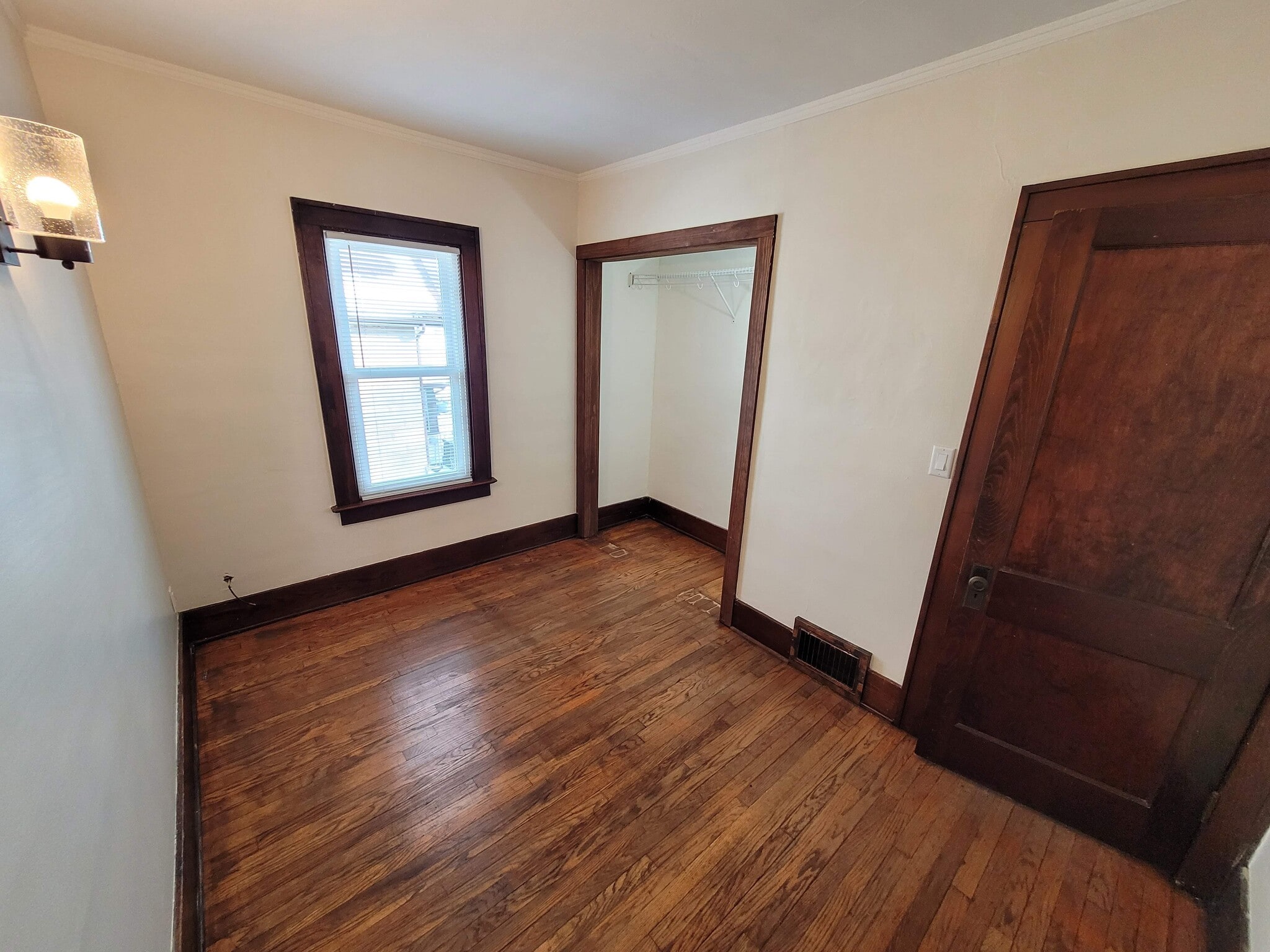 Bedroom 1 - 1319 Prairie Ave