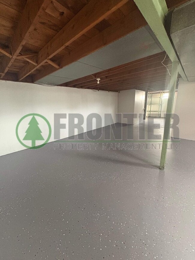 Building Photo - 3 Bedroom  House Located in Dellwood.