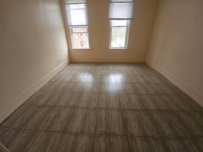 Building Photo - 2504 W.Scott (Aka 1143 S 25th)