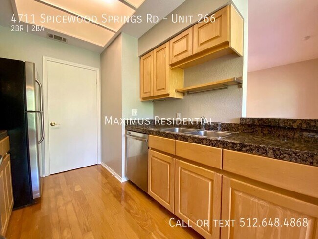 Building Photo - 4711 Spicewood Springs Rd