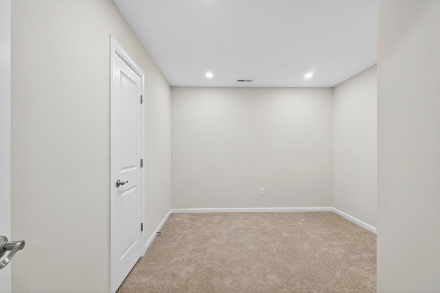 Building Photo - 4833 Gunther St